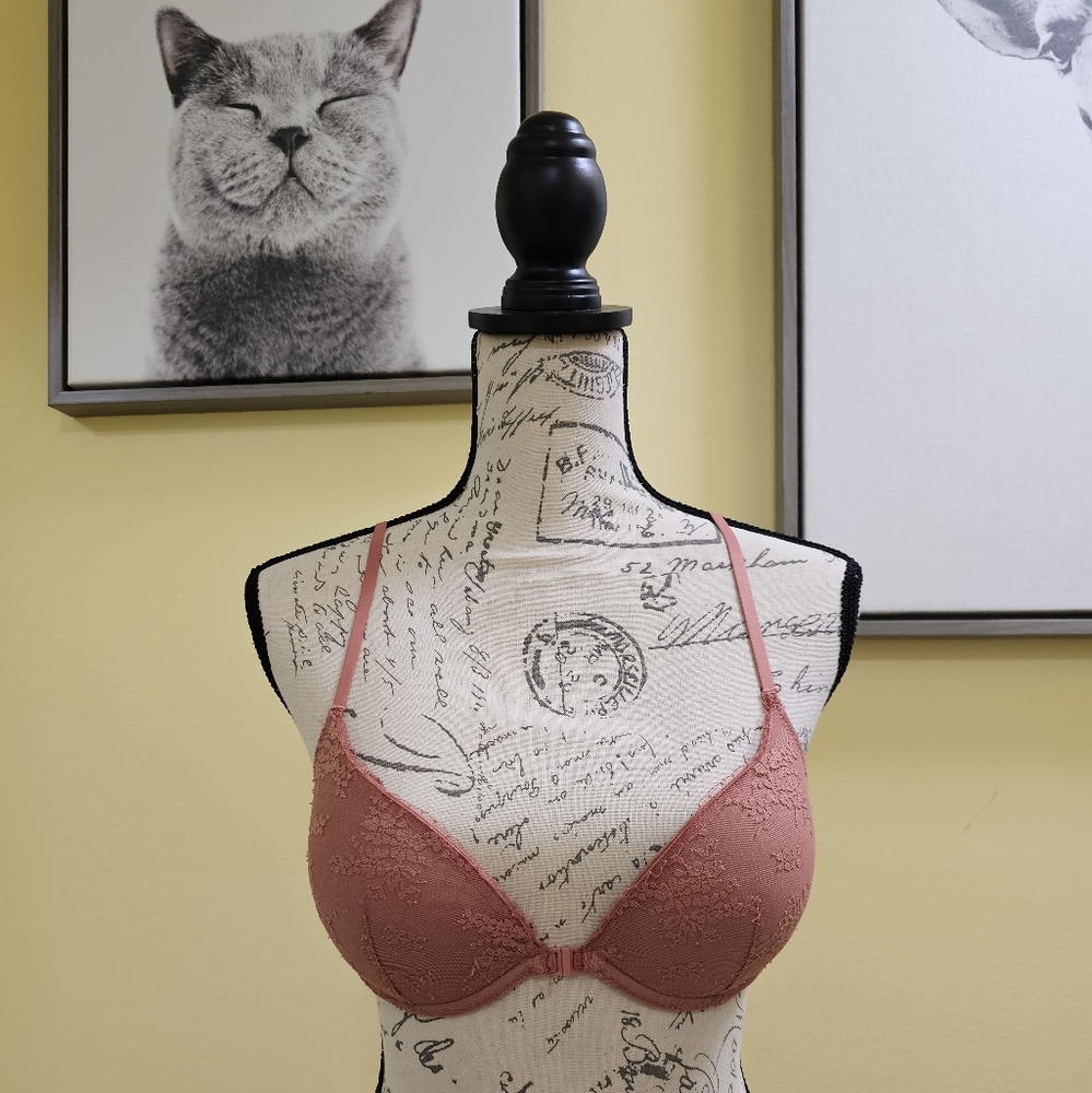 Bundle of 3 lace bras, size 32B - Picture 3 of 11